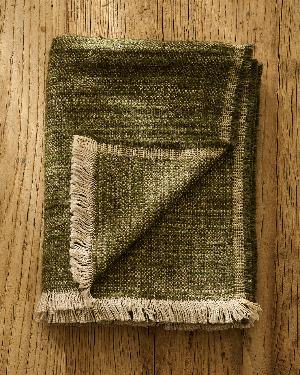 Liam Throw | Green