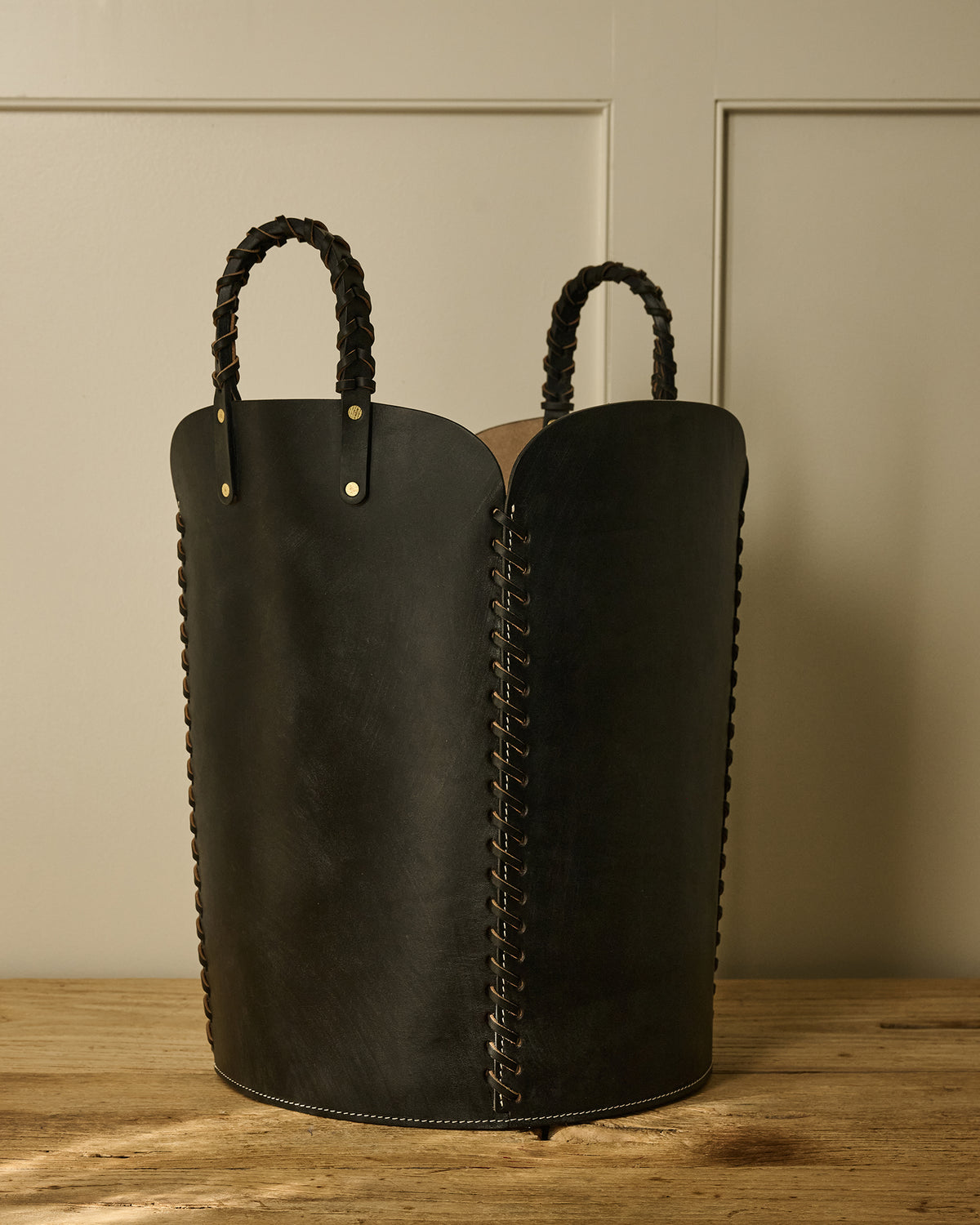 Leather Quarto Utility Basket | Black