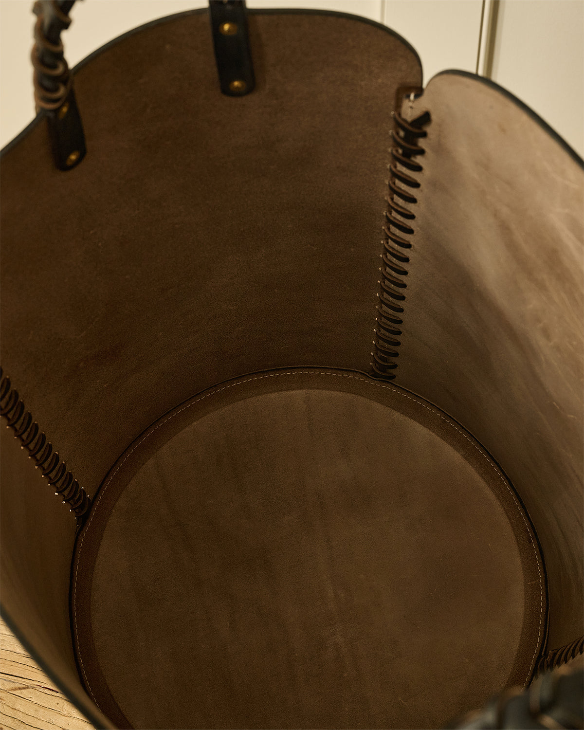 Leather Quarto Utility Basket | Black