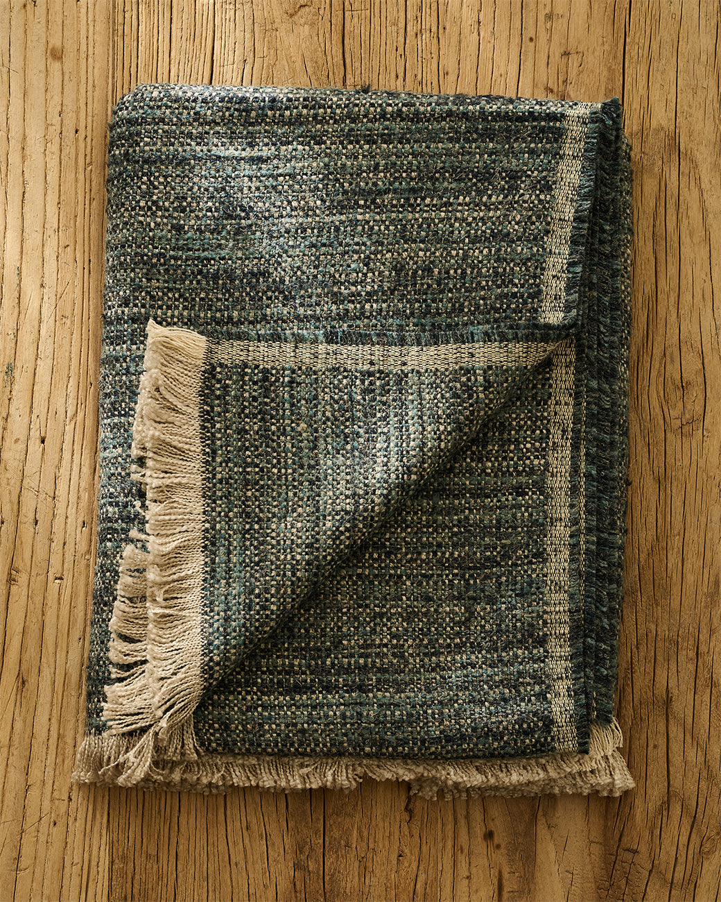Liam Throw | Blue